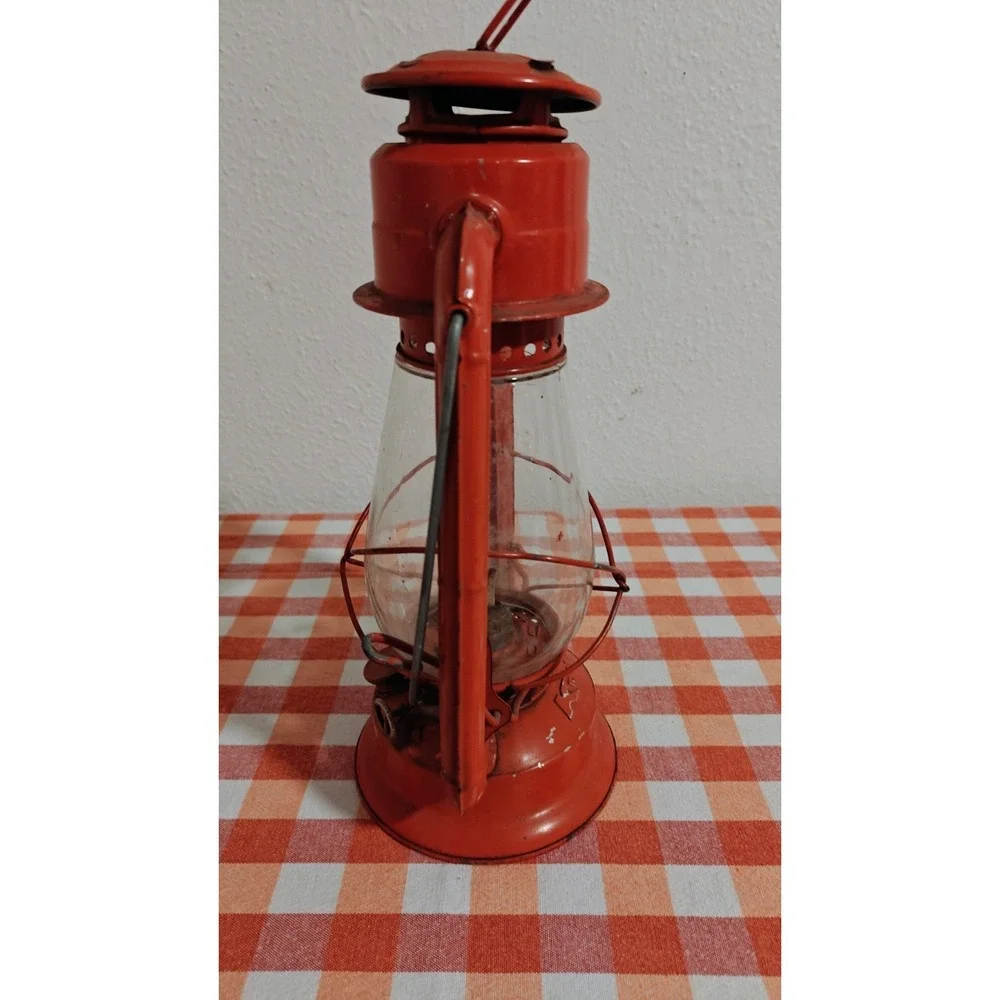 VINTAGE KEROSENE OIL LANTERN DIETZ RED KMART Lantern